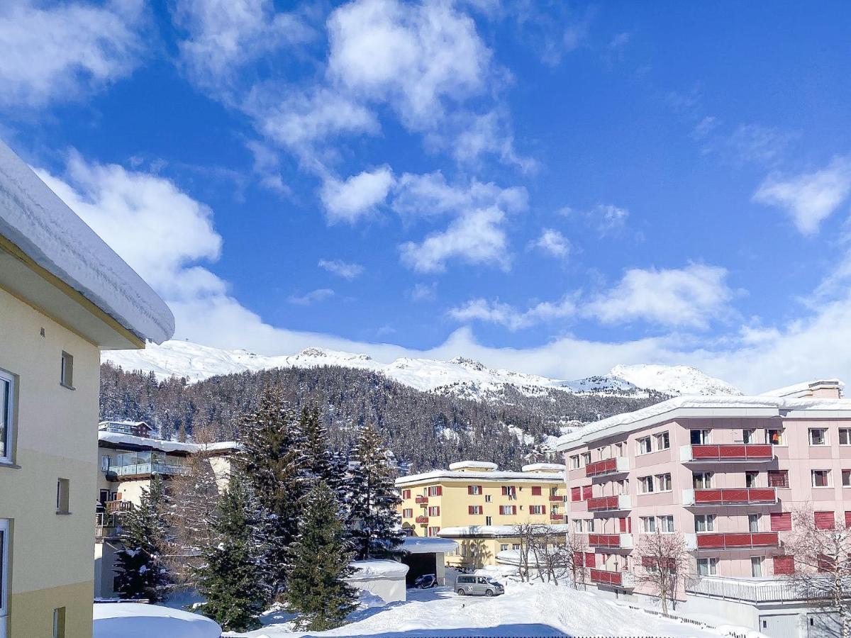 Zentrale Wohnung In St. Moritz Mit Grossem Balkon Экстерьер фото